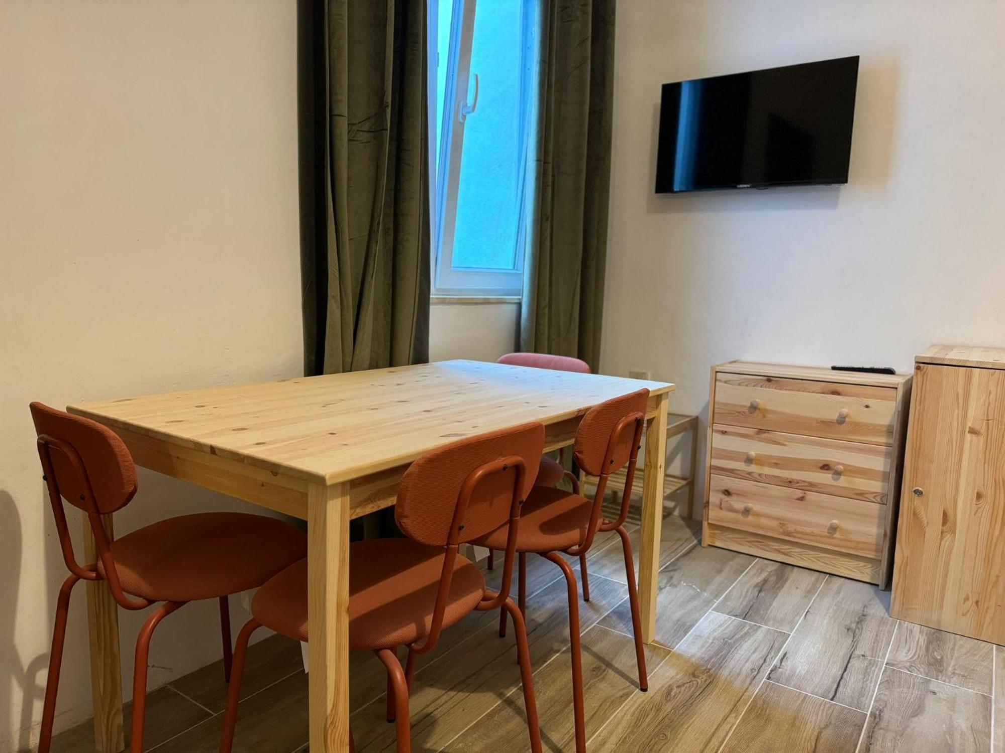 Dragon'S Den Hostel Balzan Экстерьер фото